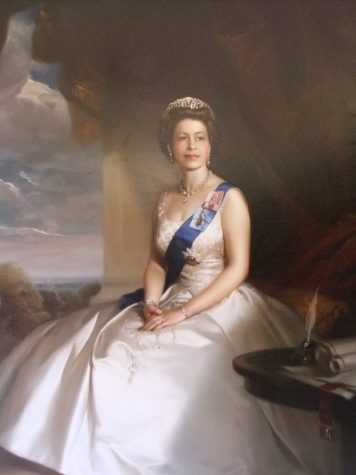 Queen Elizabeth II by ☺ Lee J Haywood is licensed under CC BY-SA 2.0.